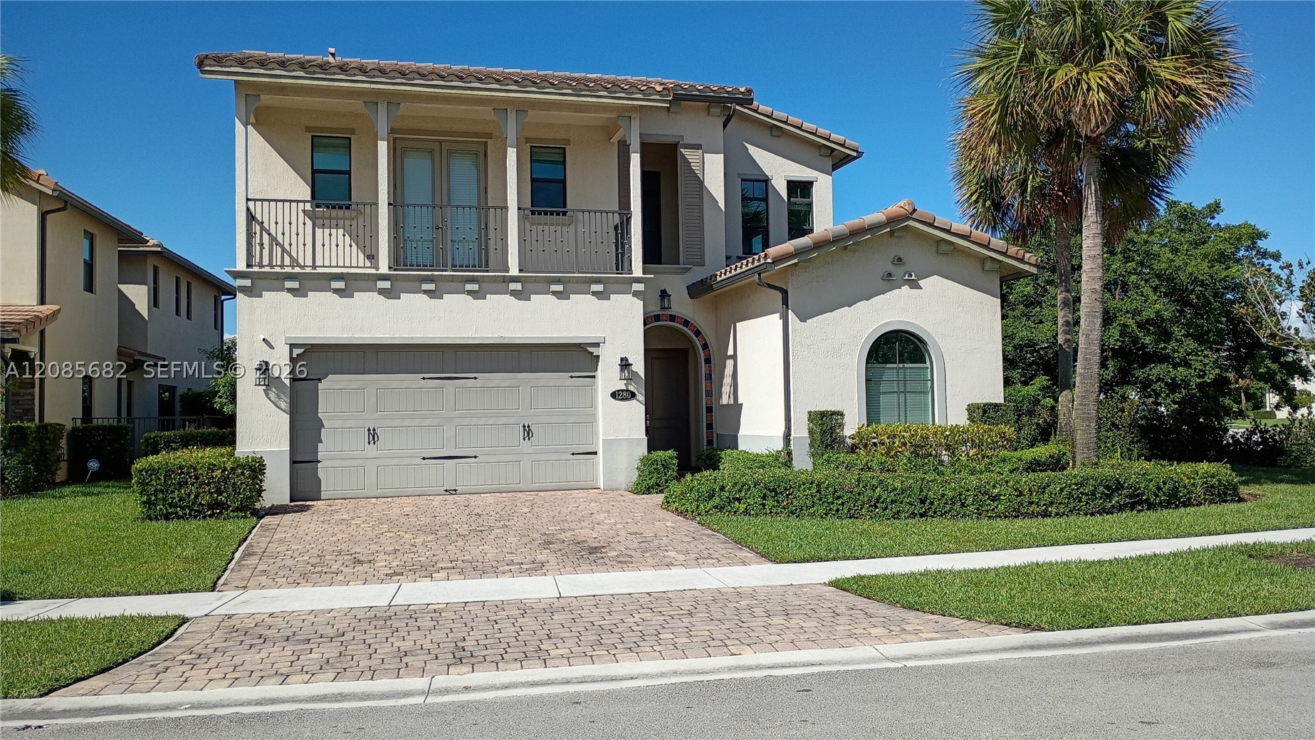 Pembroke Pines photo 2