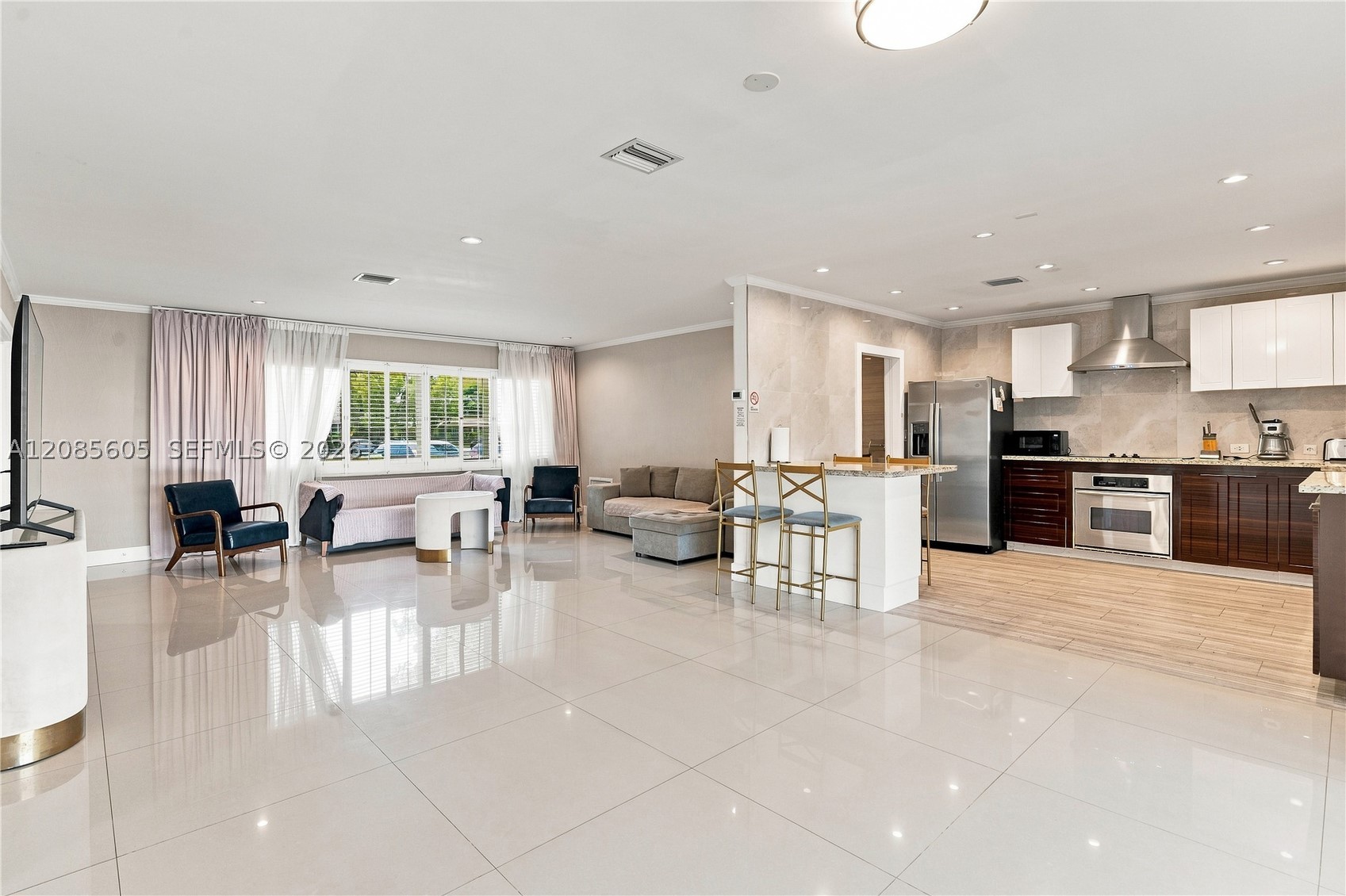 North Miami Beach photo 4