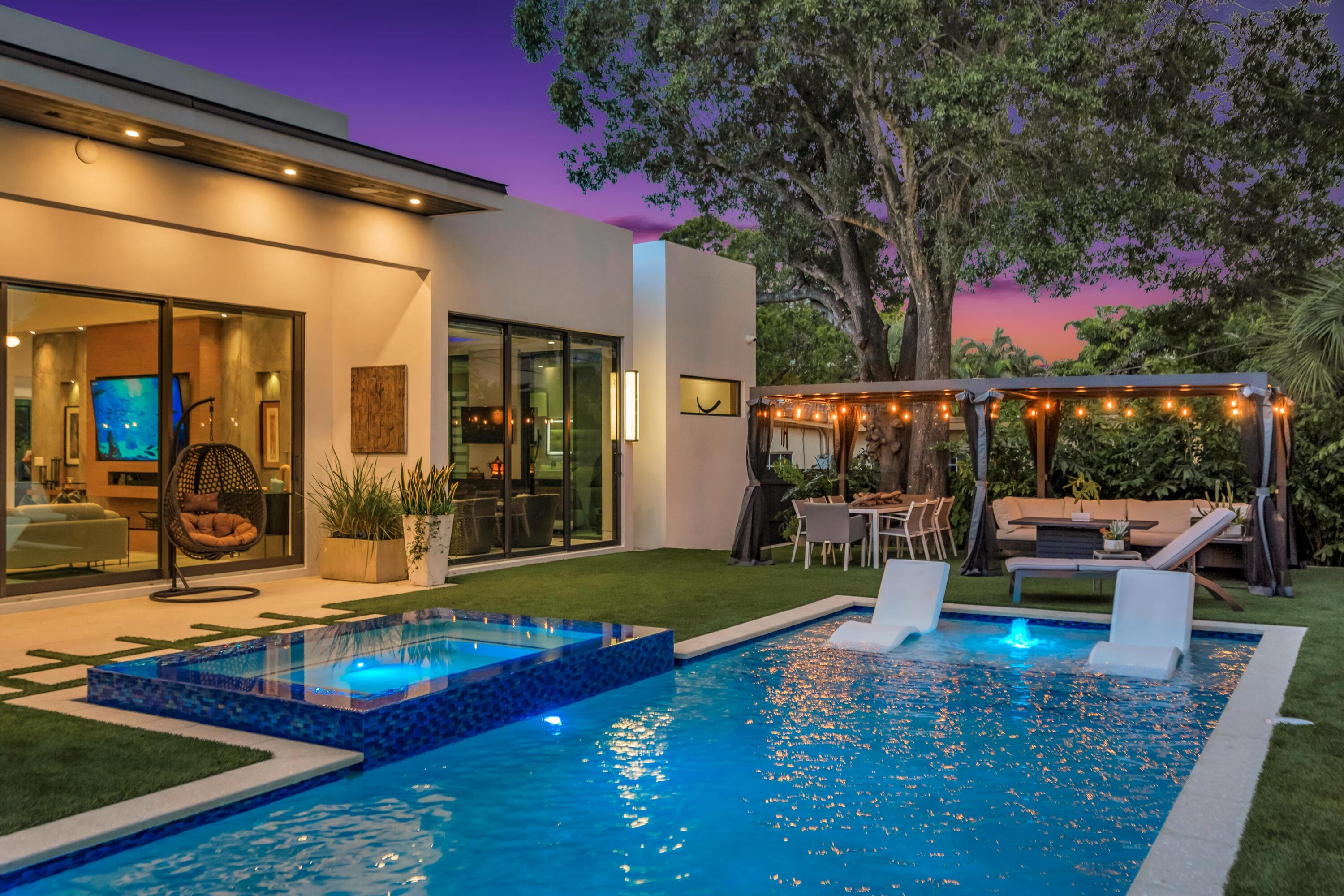 Wilton Manors photo 3