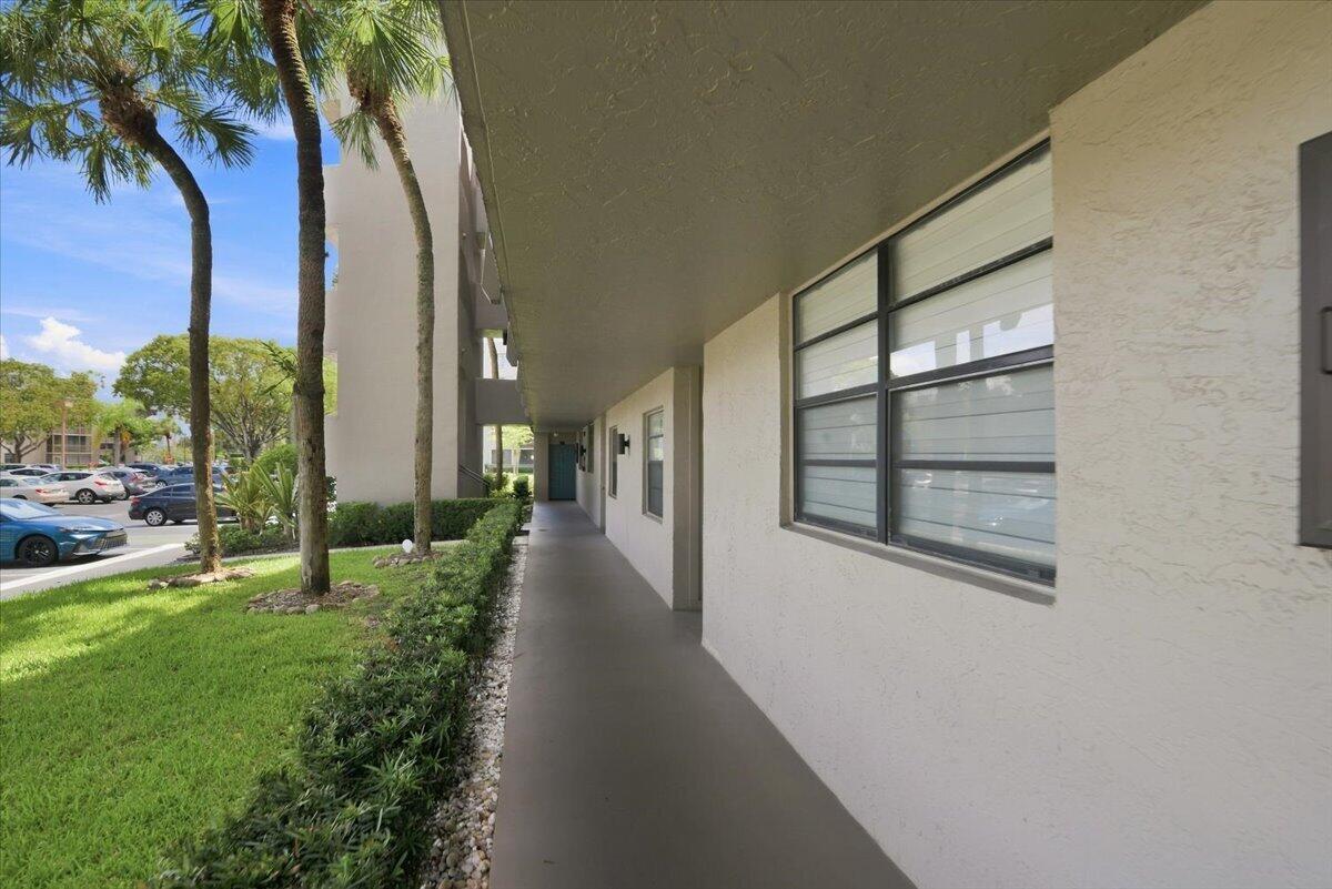 Pembroke Pines photo 4
