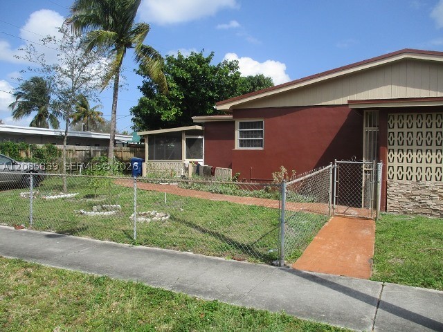 North Miami Beach photo 4