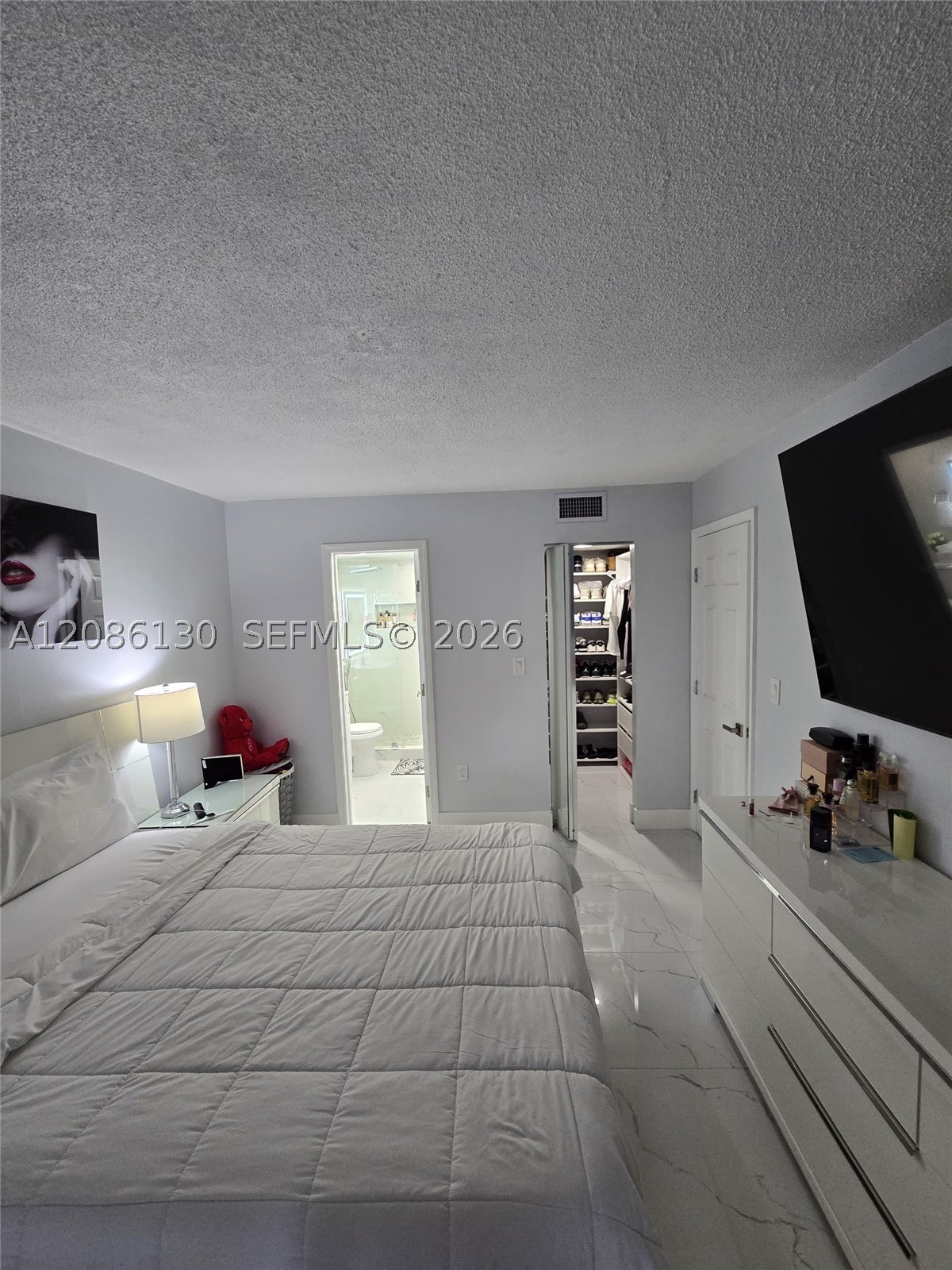 Hialeah photo 3