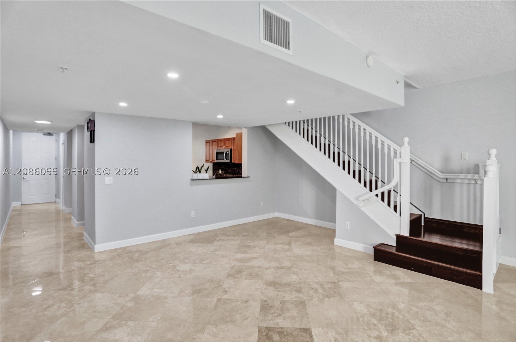 Pinecrest photo 2