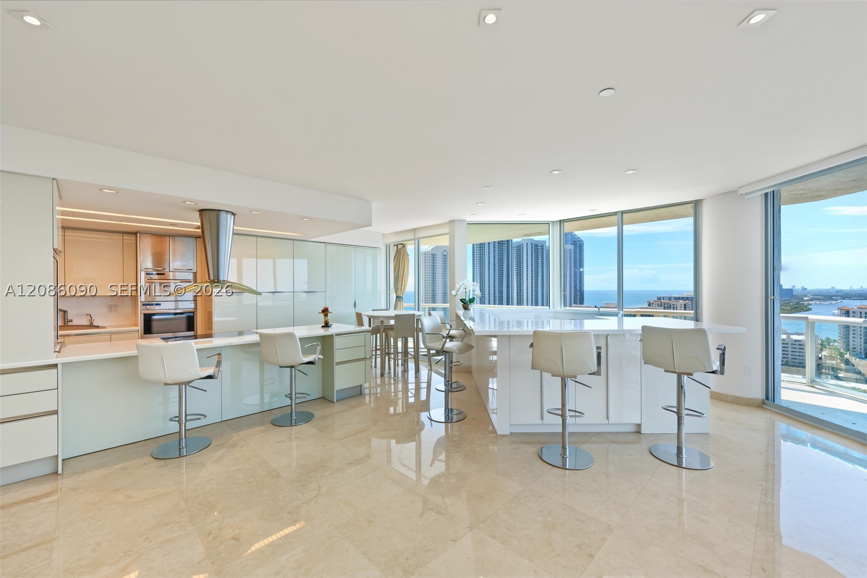 Sunny Isles Beach photo 2
