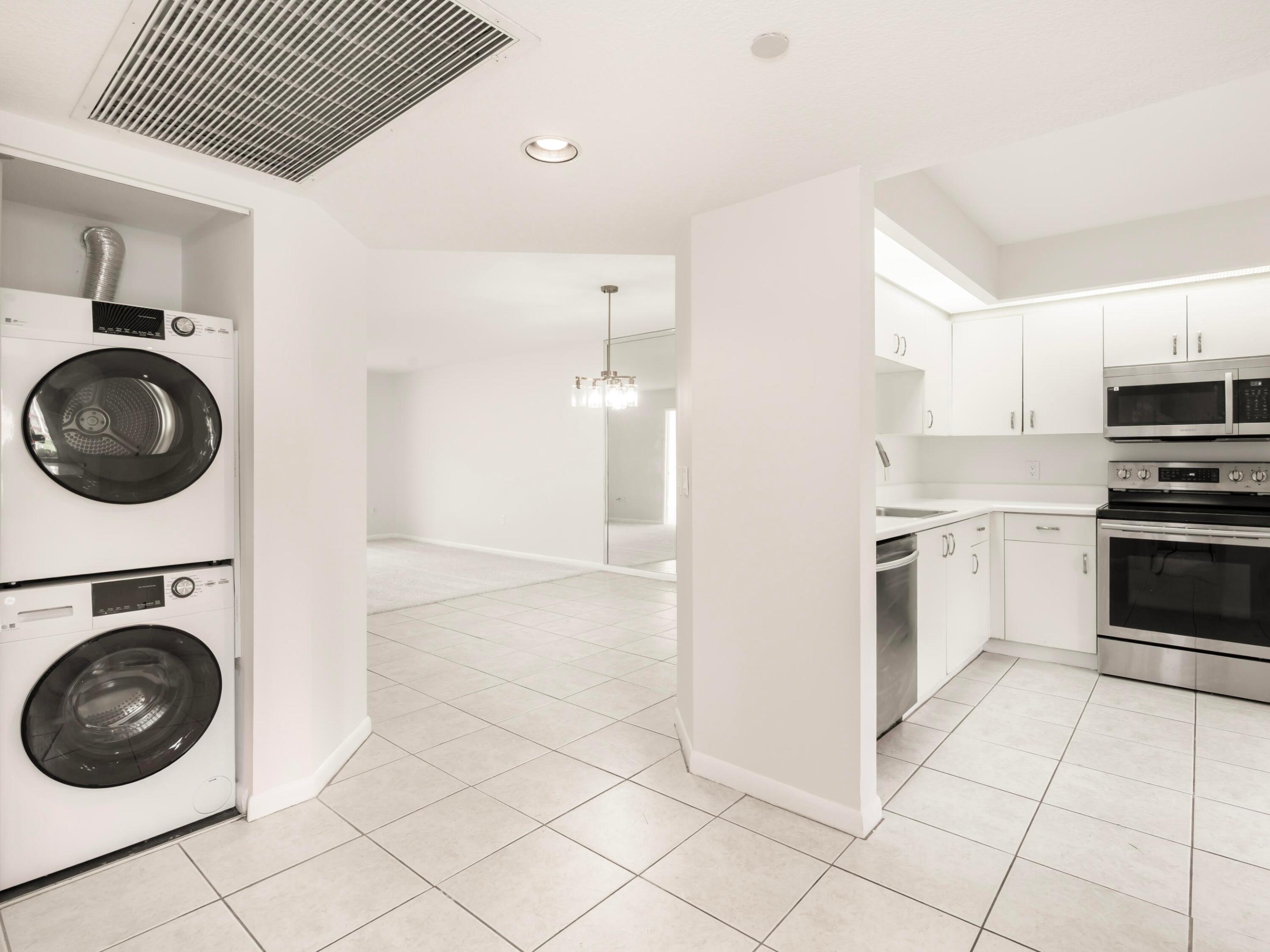 Pembroke Pines photo 3