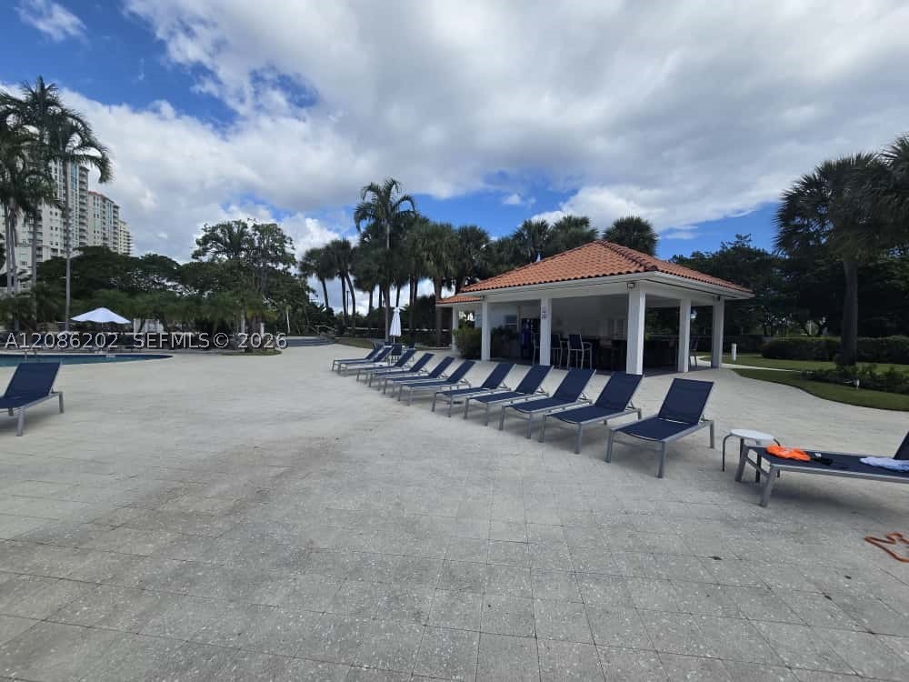 Aventura photo 3