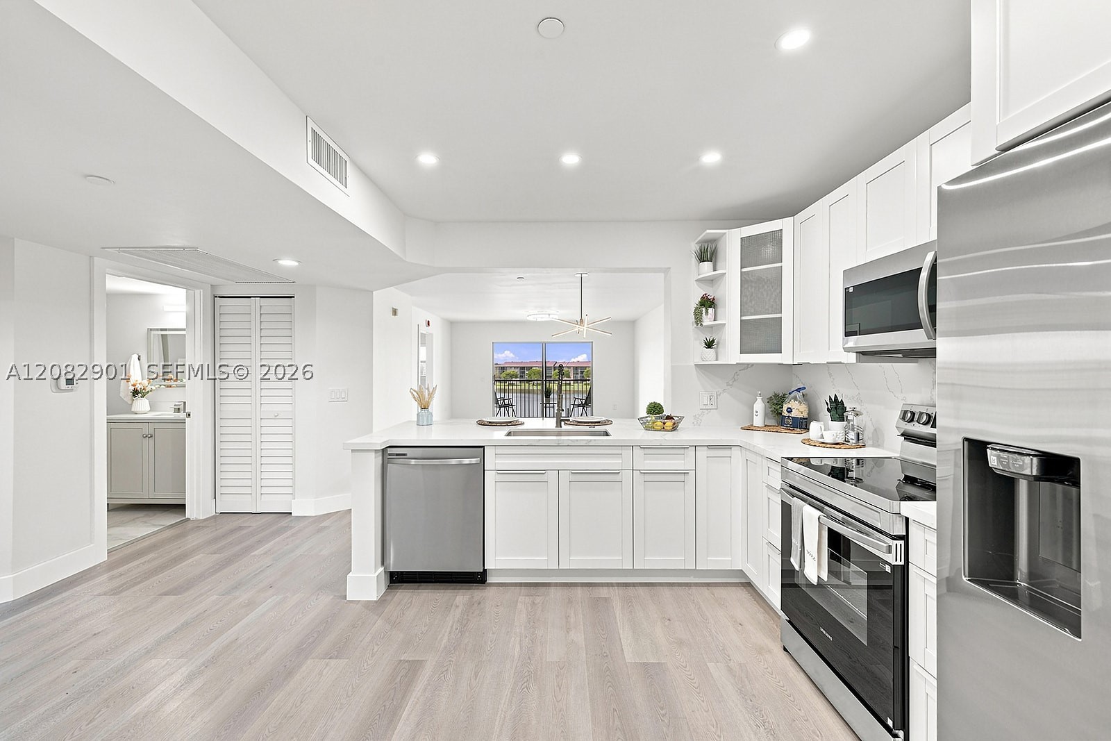 Pembroke Pines photo 3