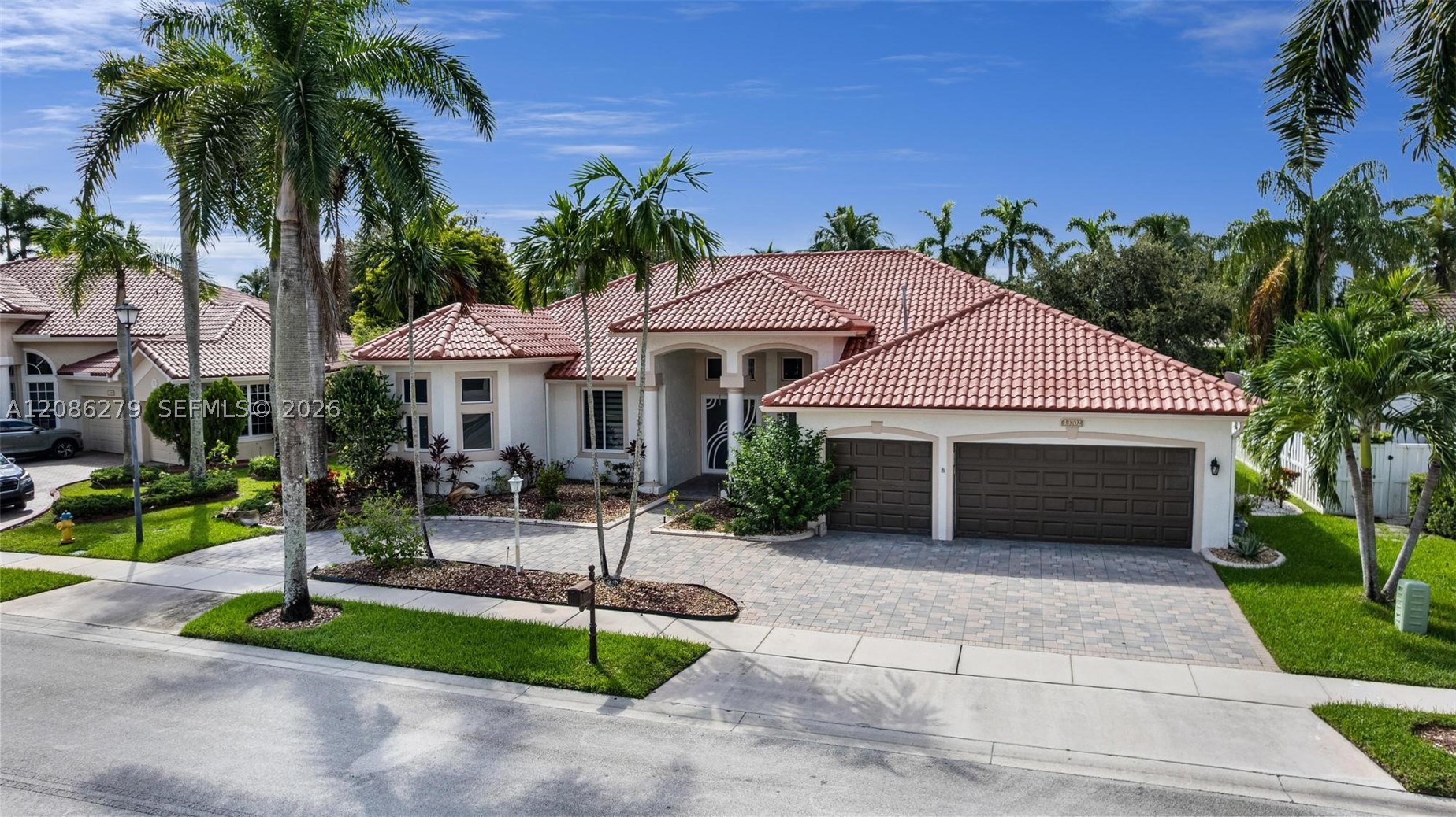 Pembroke Pines photo 2