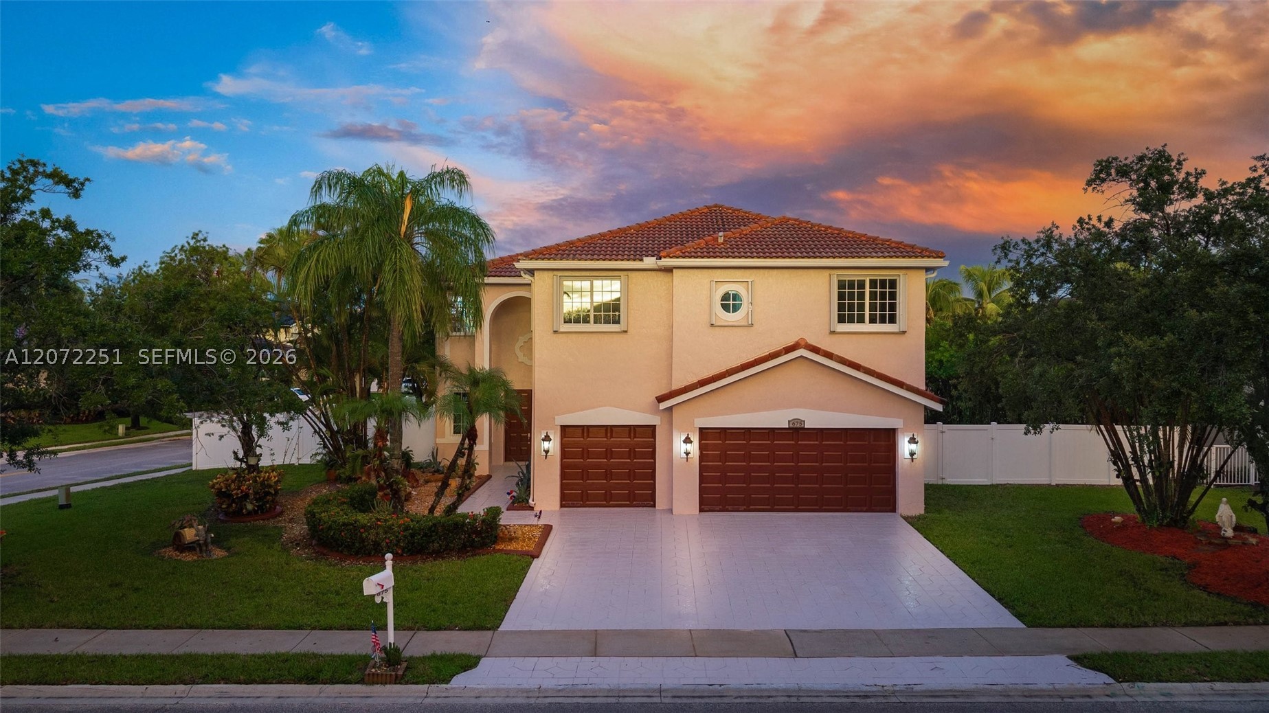 Pembroke Pines photo 2