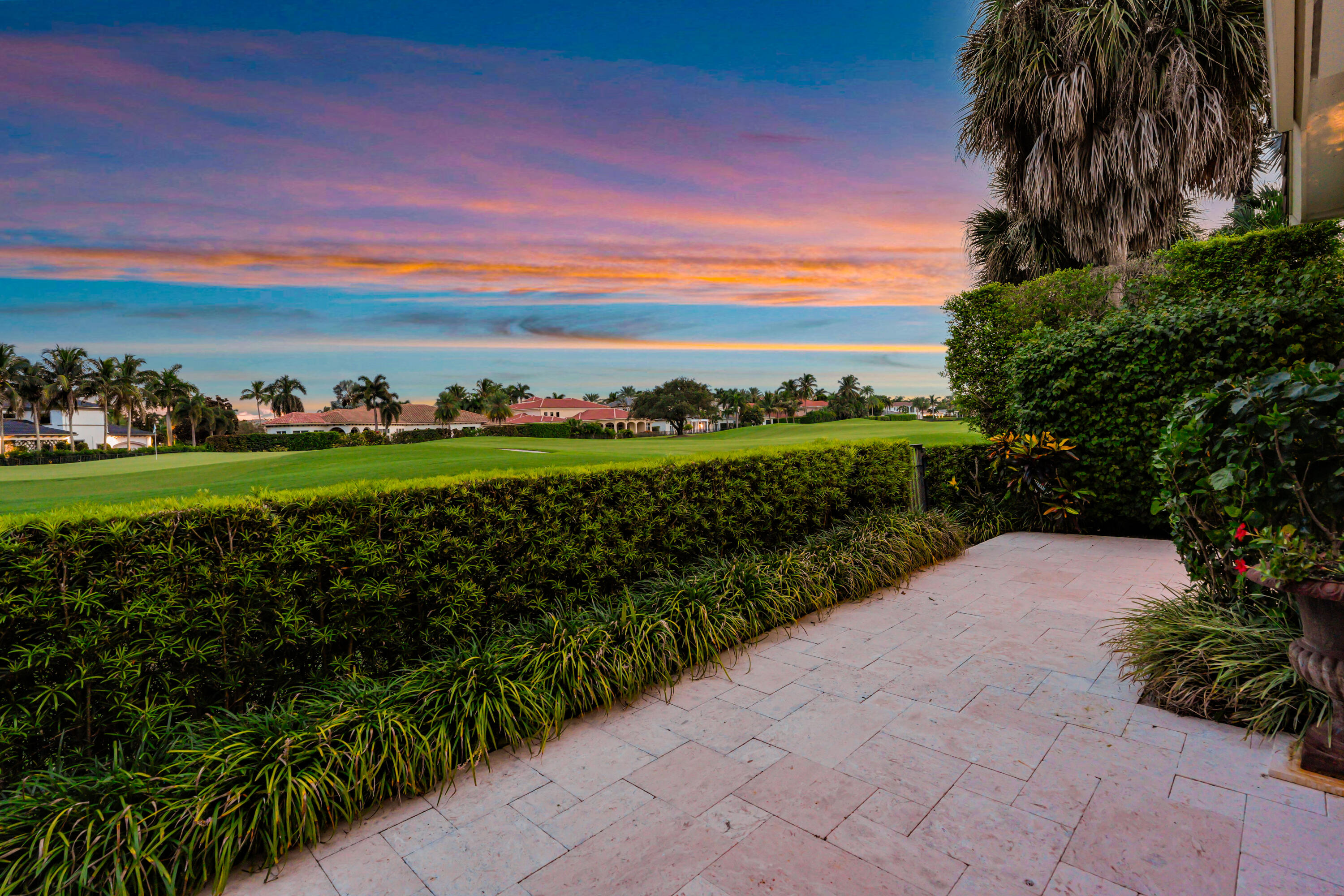 Palm Beach Gardens photo 2