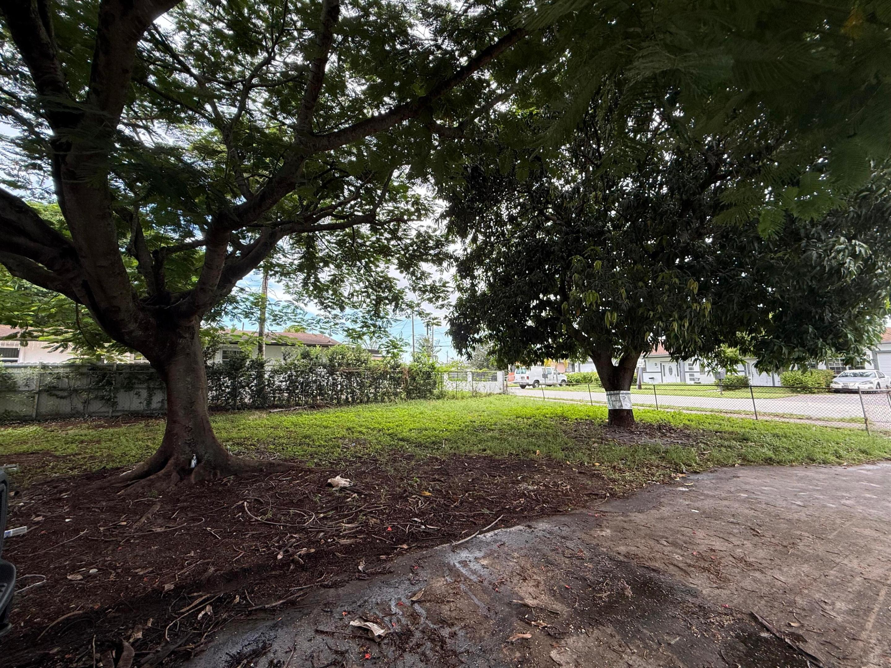 Miami Gardens photo 3