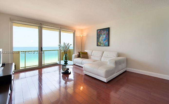 Surfside photo 3