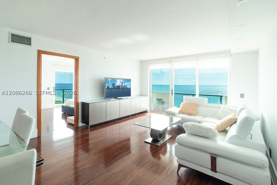 Surfside photo 5
