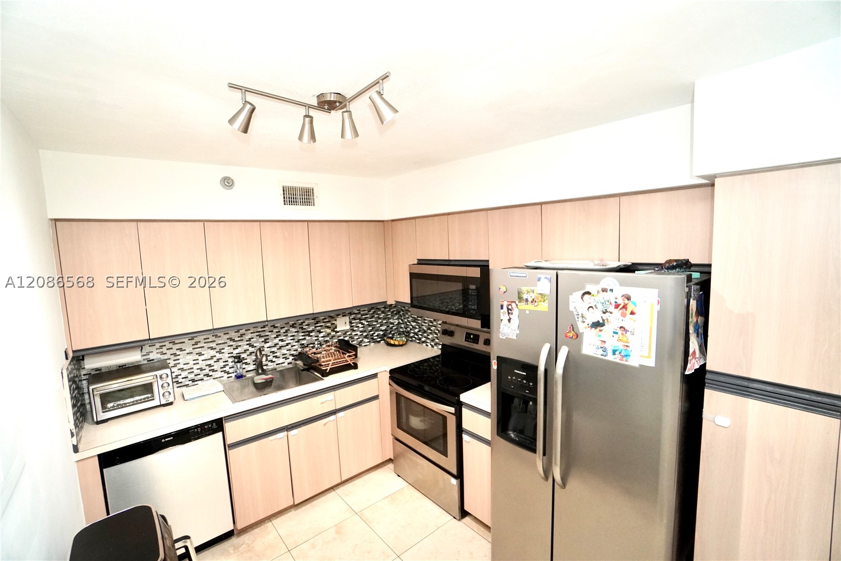 Aventura photo 3