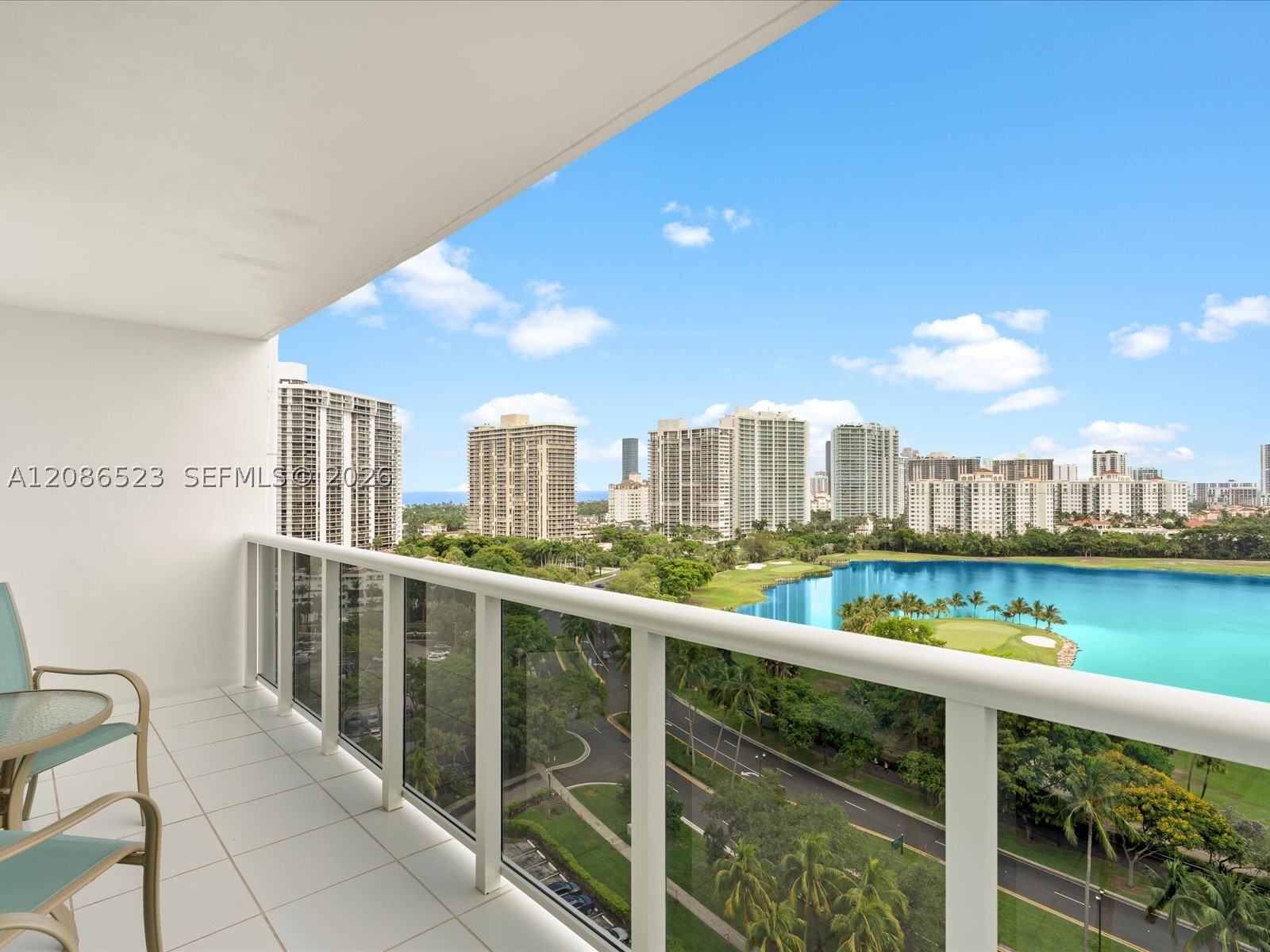 Aventura photo 3