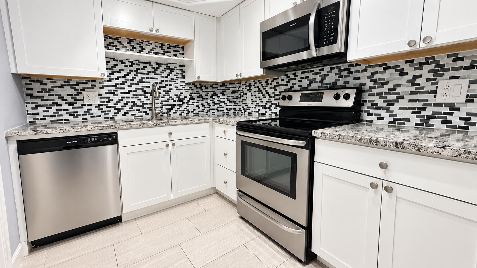 Wilton Manors photo 2