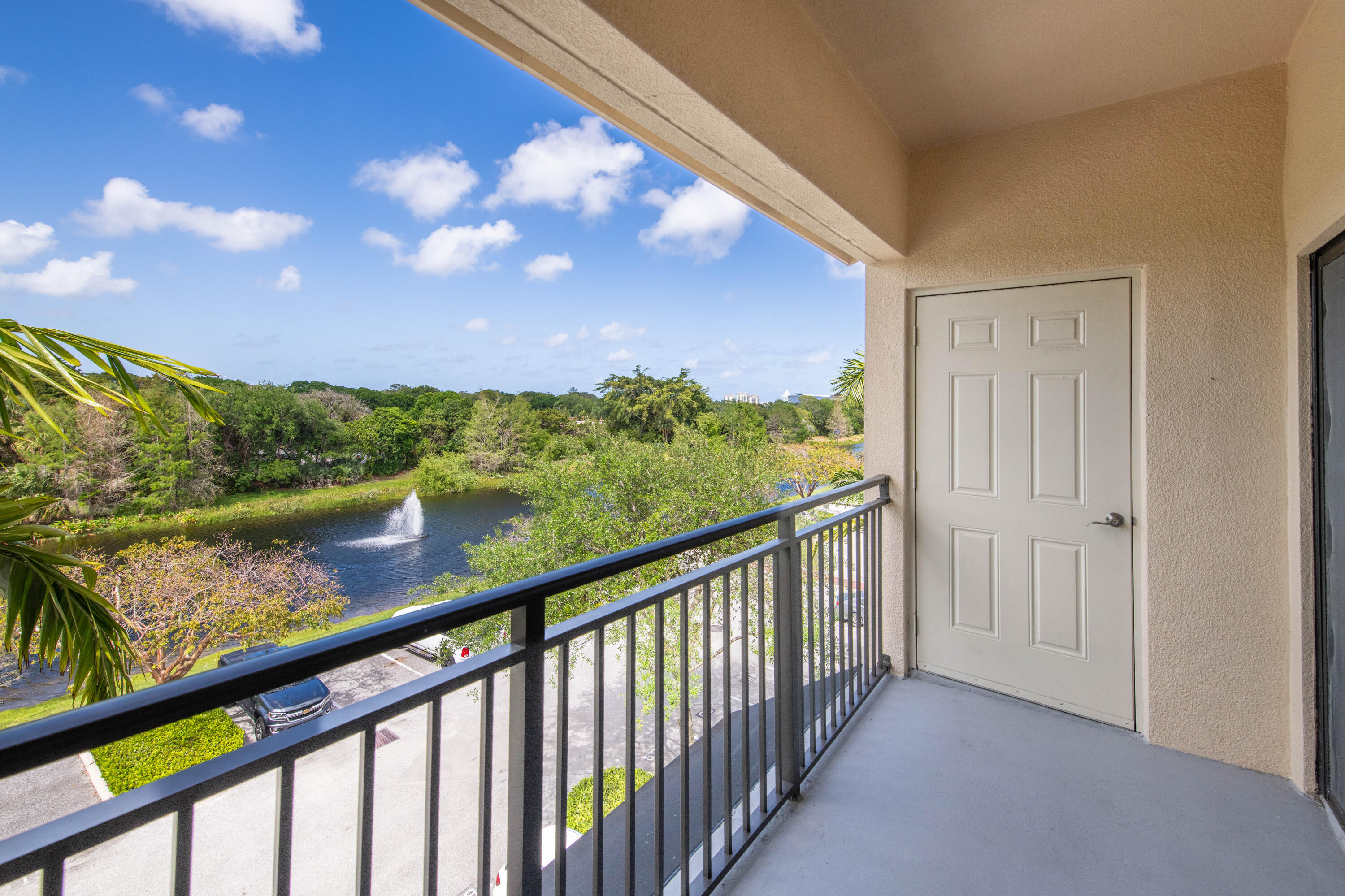 Palm Beach Gardens photo 3