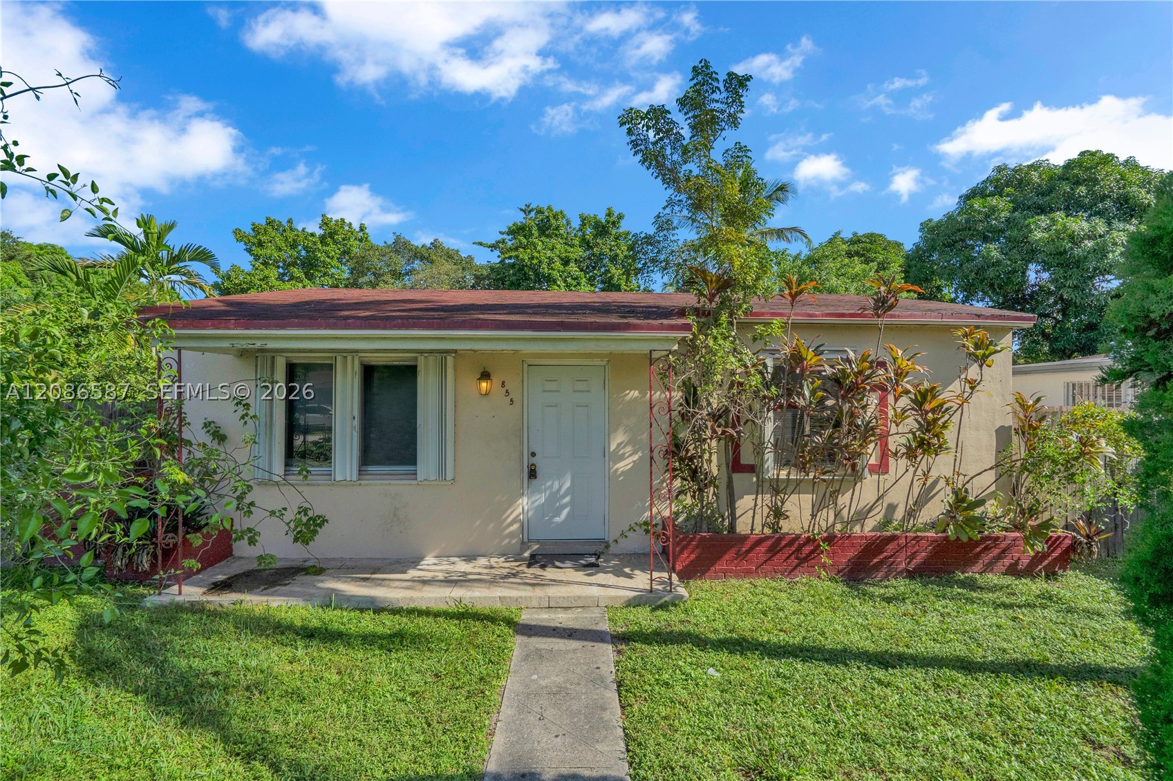 North Miami photo 3