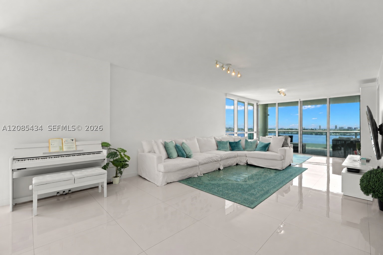 North Bay Village photo 3