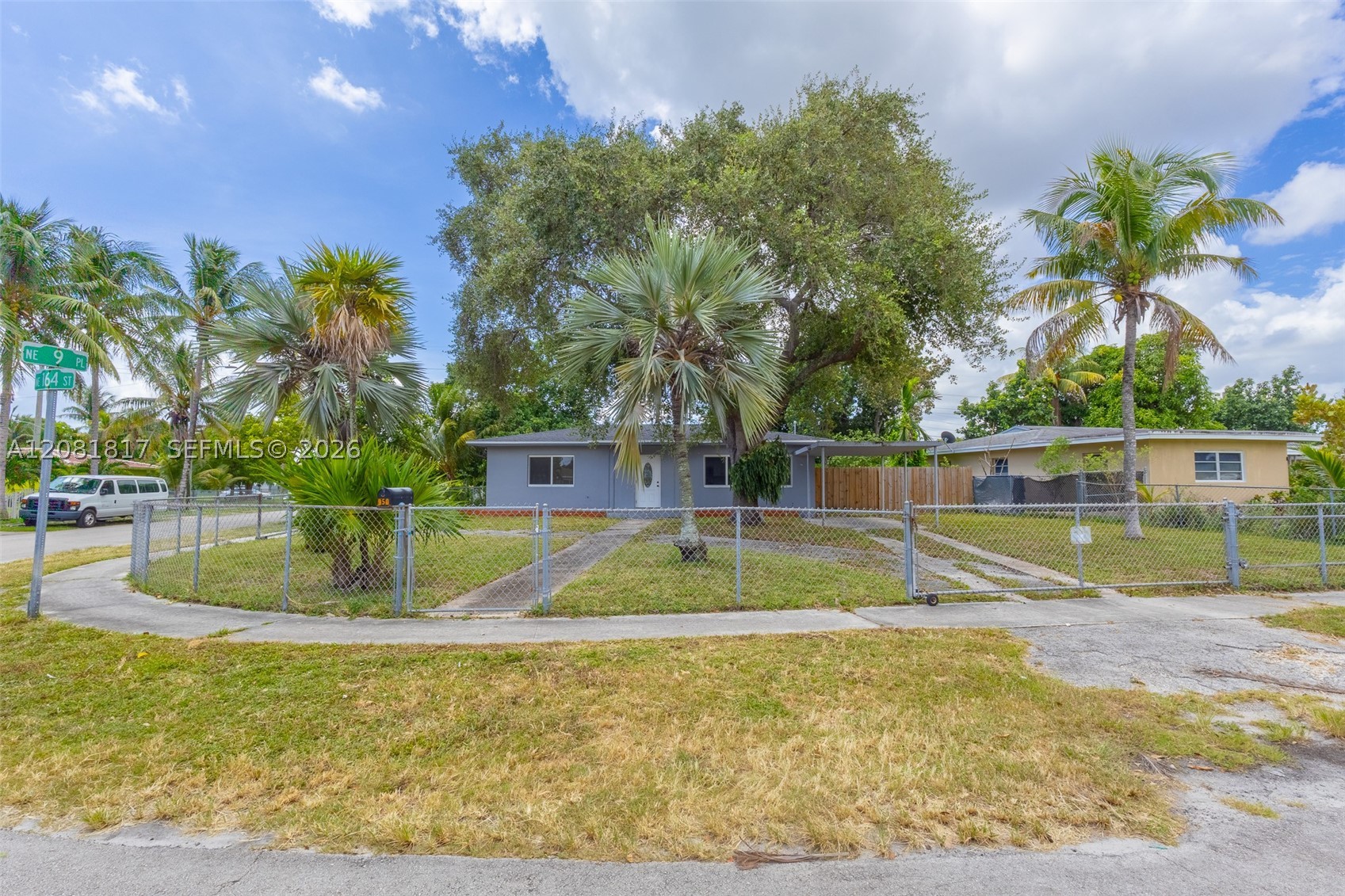 North Miami Beach photo 2