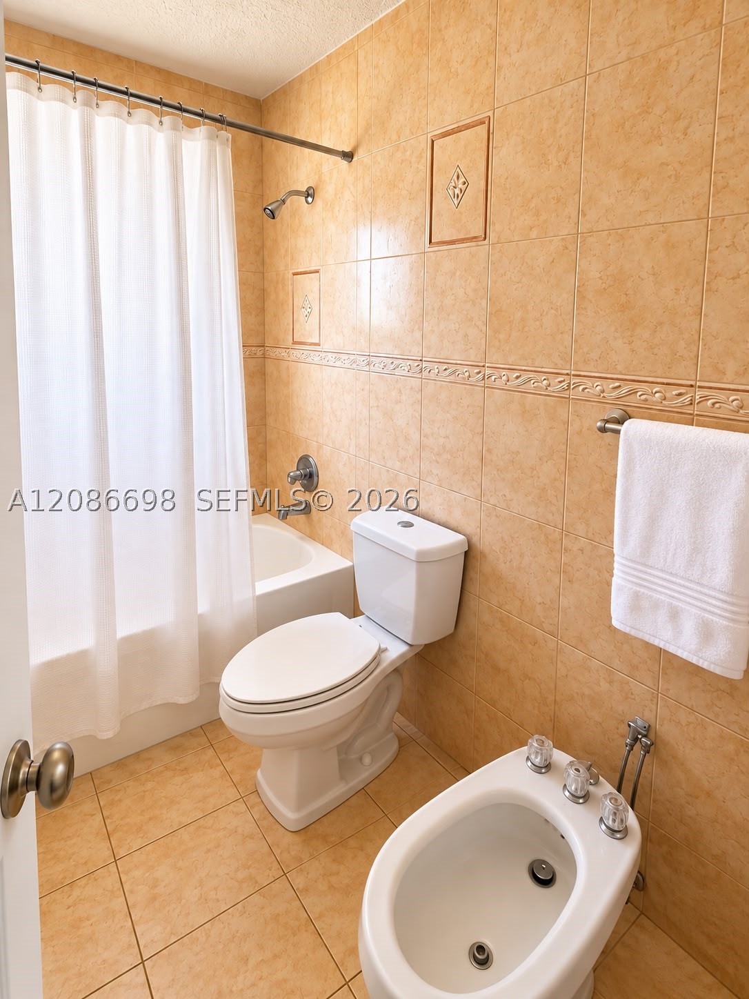 Hialeah photo 4