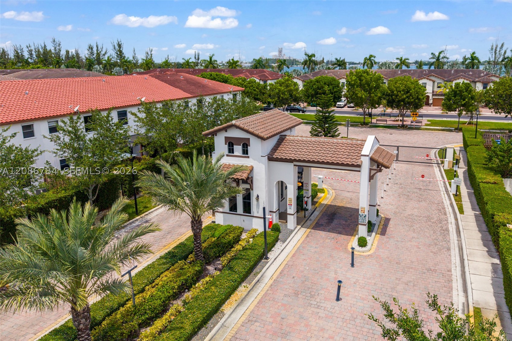Doral photo 2