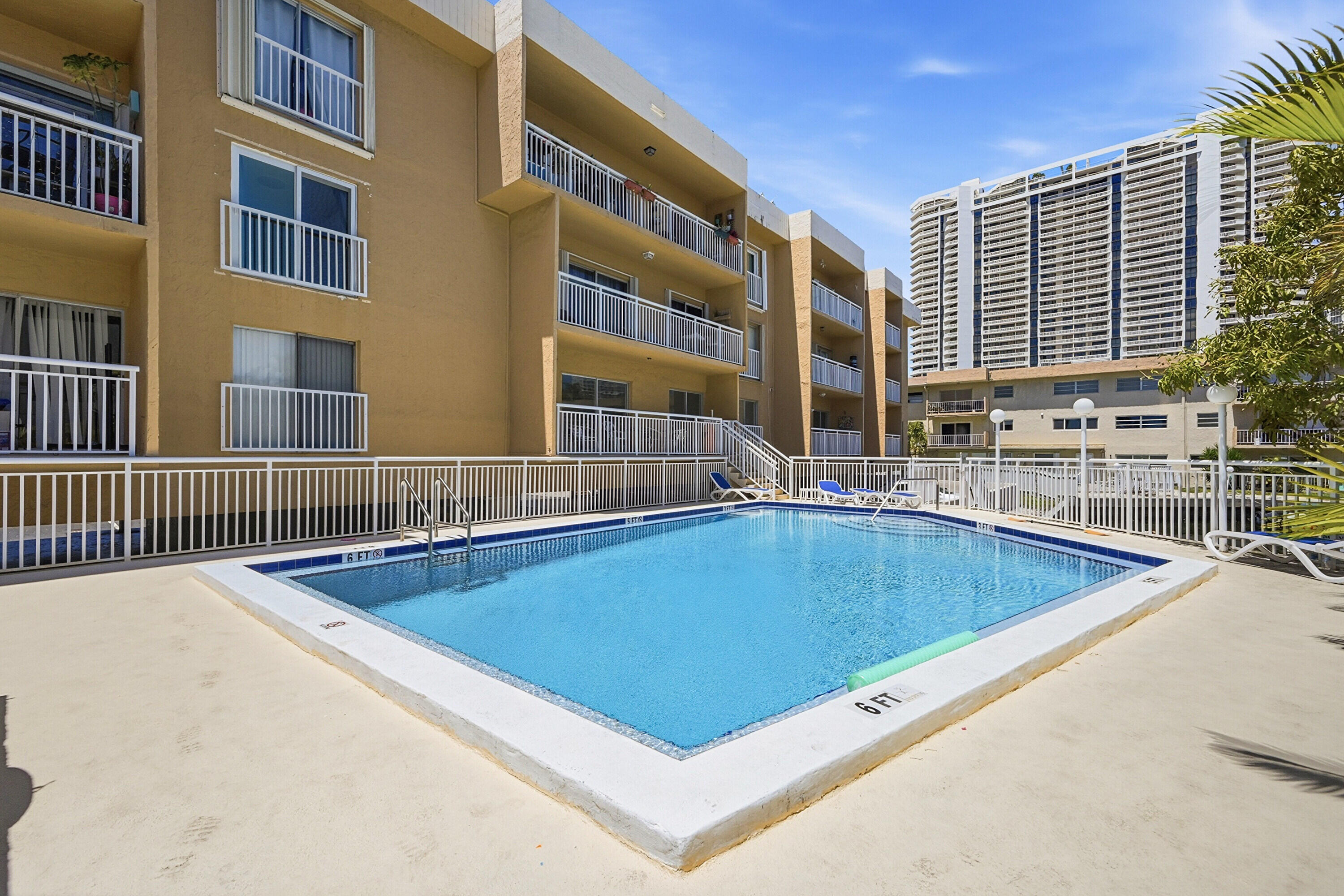 North Miami Beach photo 4