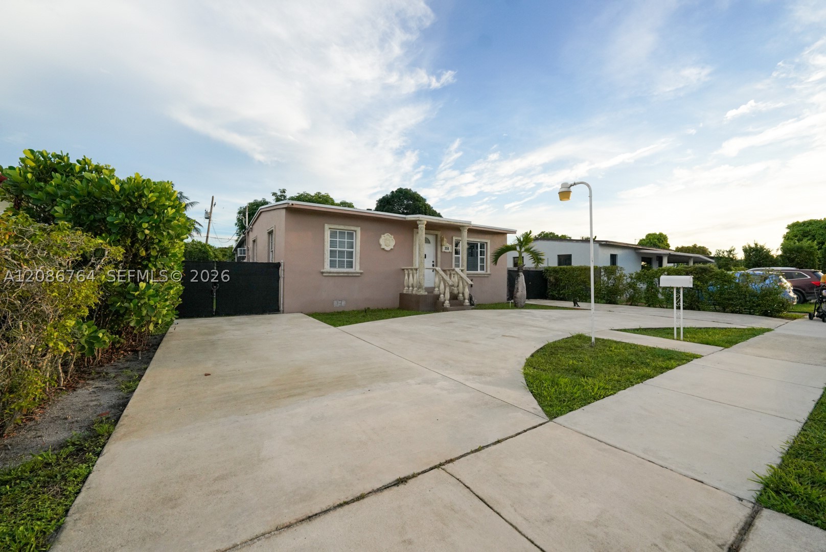 Hialeah photo 4