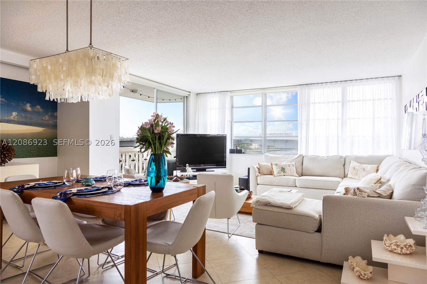 Hallandale Beach photo 2