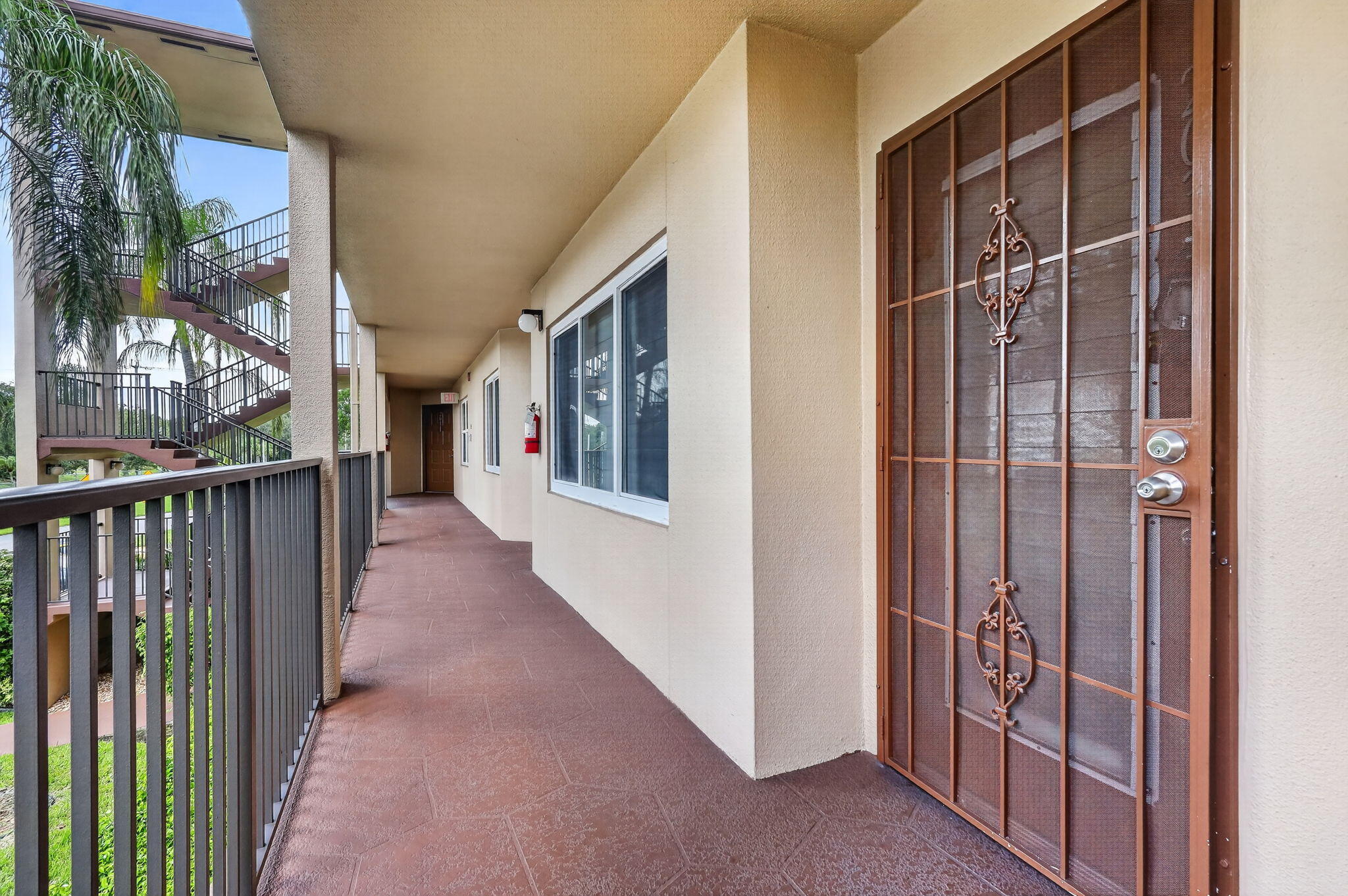 Pembroke Pines photo 5