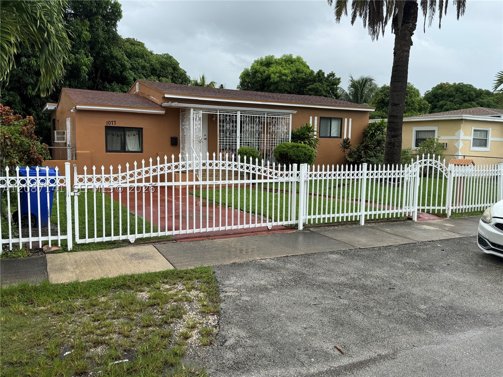 North Miami Beach photo 3