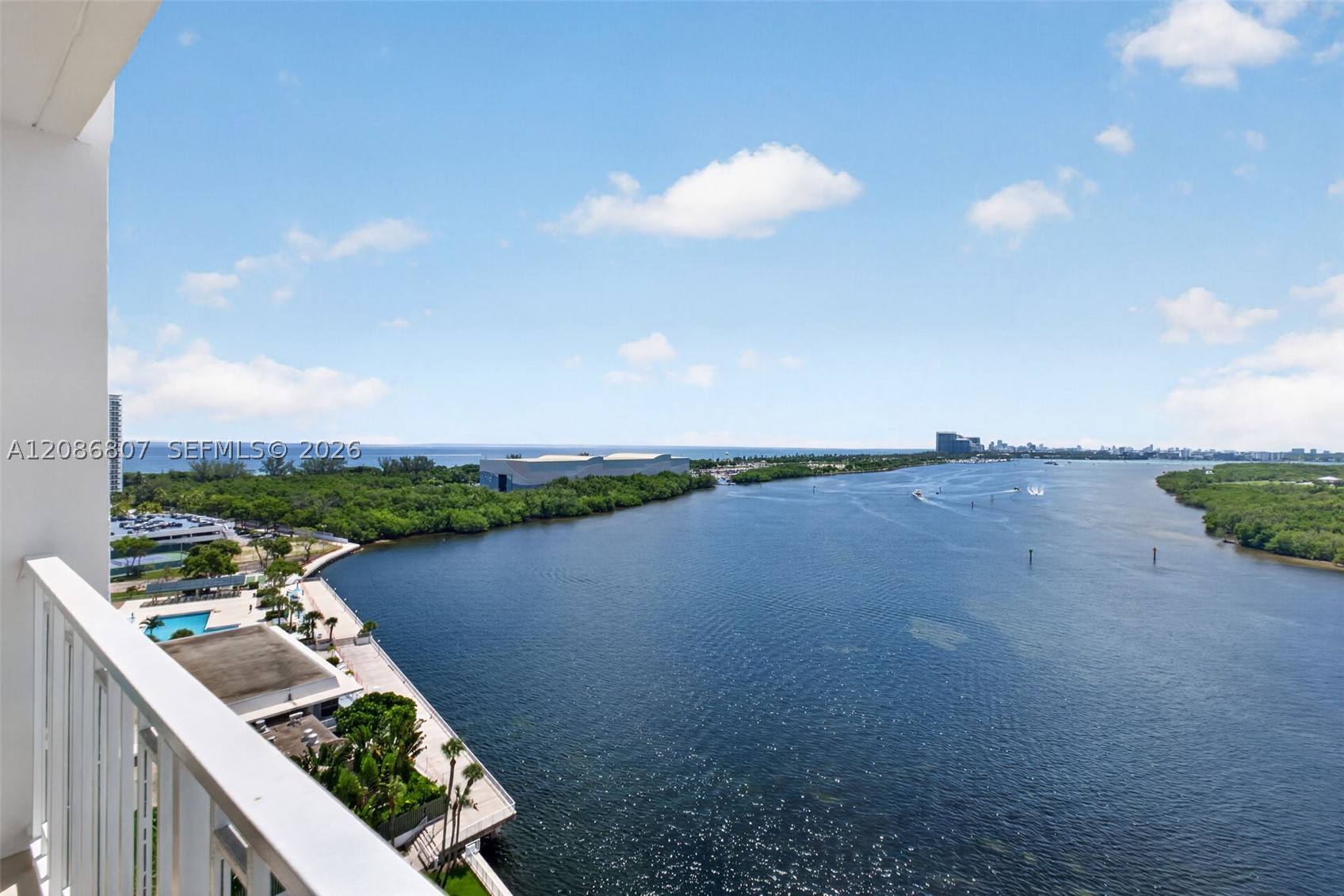 Sunny Isles Beach photo 2