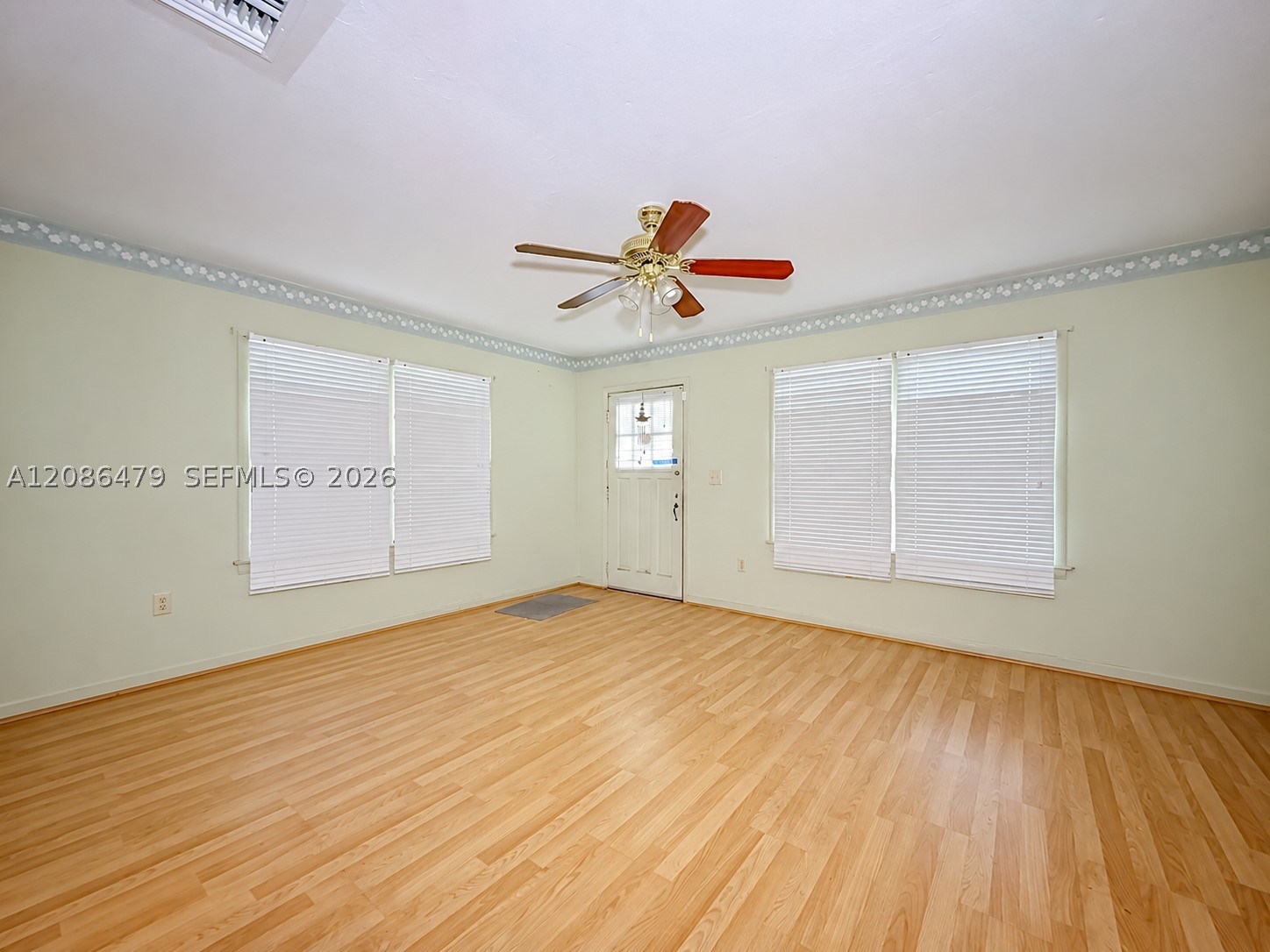 North Miami photo 4