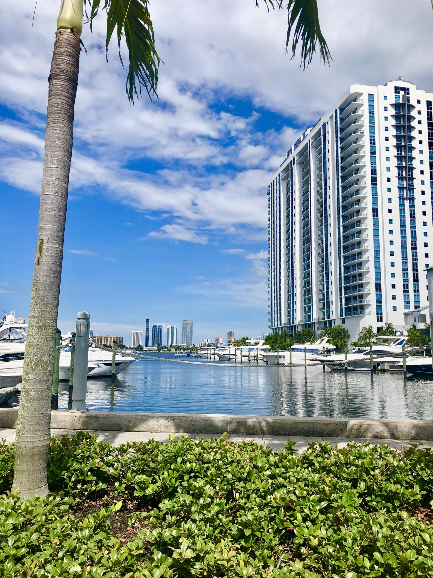 North Miami Beach photo 2