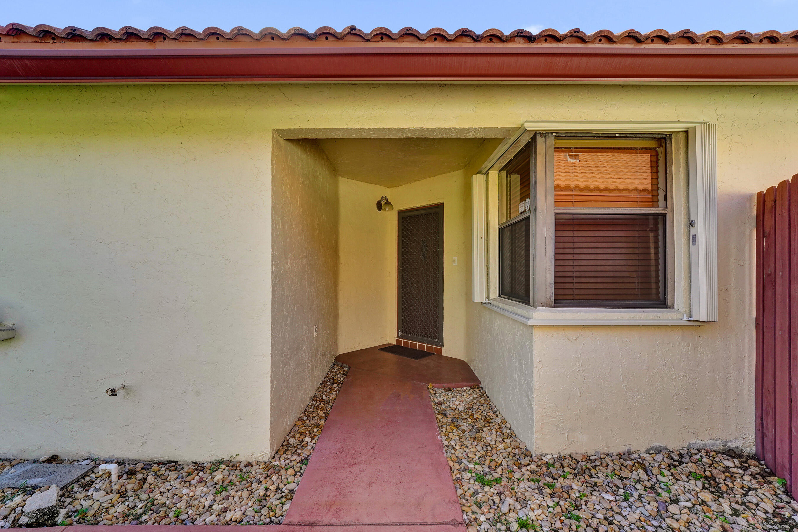 Pembroke Pines photo 4