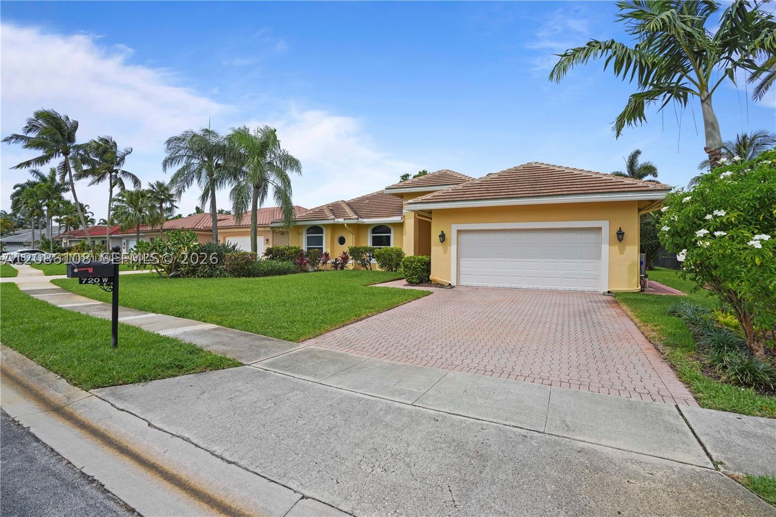 Pembroke Pines photo 4