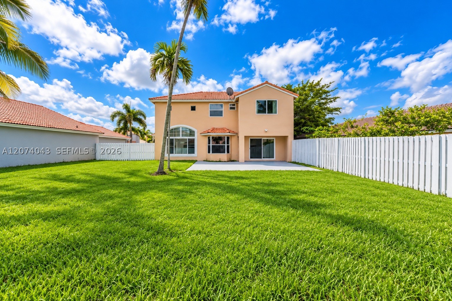 Pembroke Pines photo 5