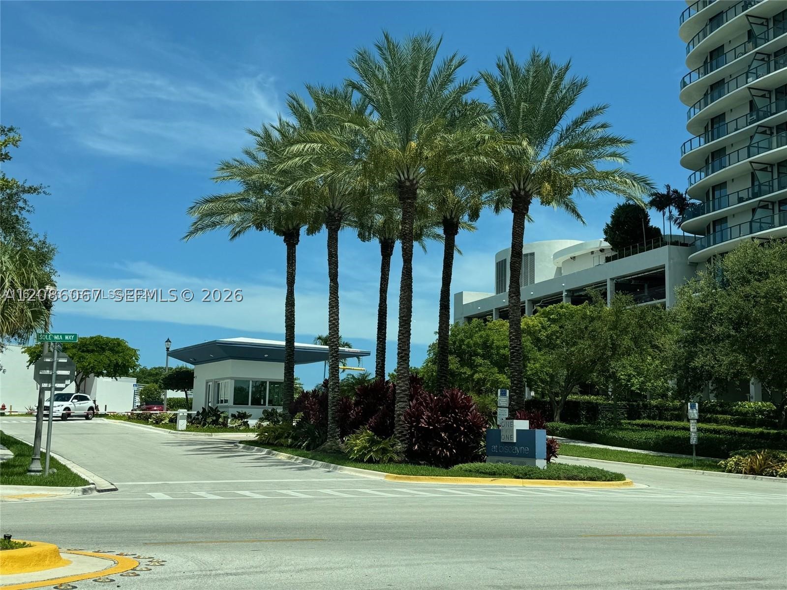 North Miami photo 3
