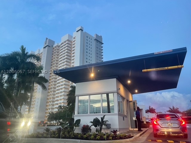 North Miami photo 4