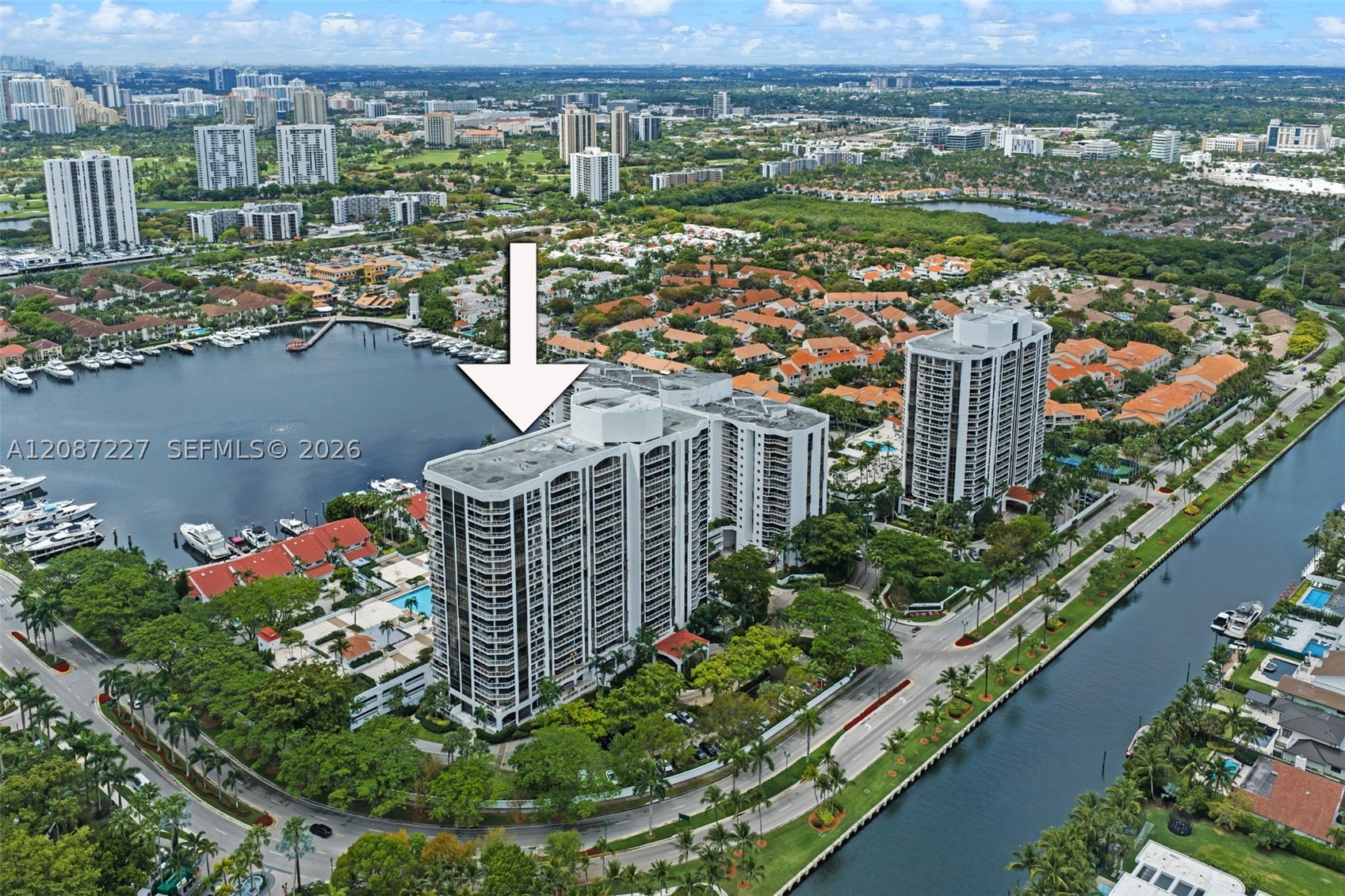 Aventura photo 3