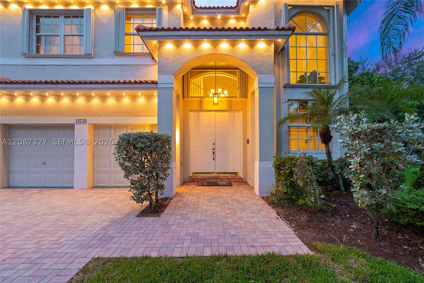 Pembroke Pines photo 2