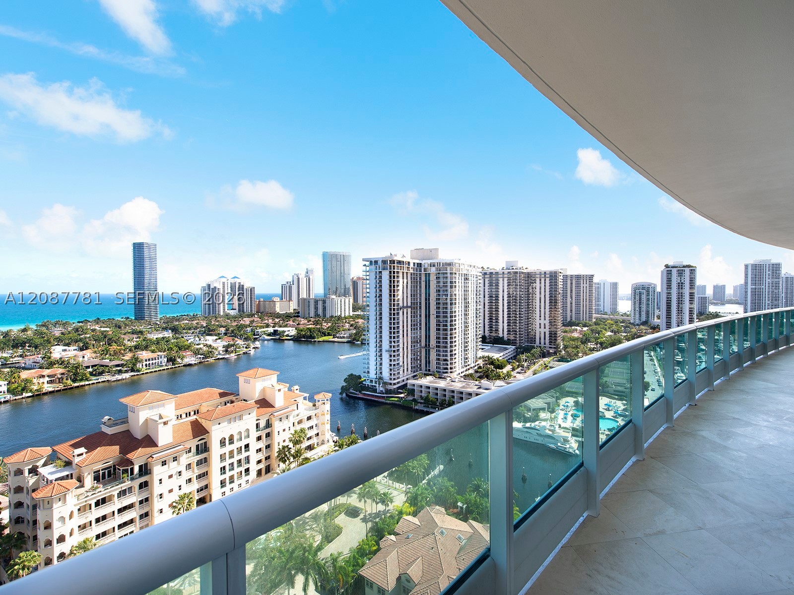 Aventura photo 5