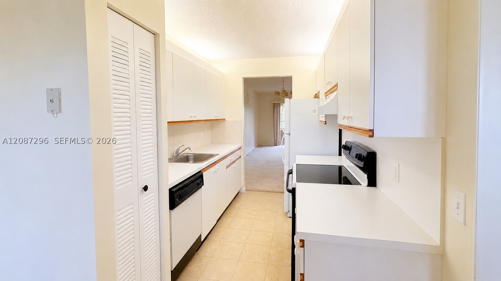 Pembroke Pines photo 2