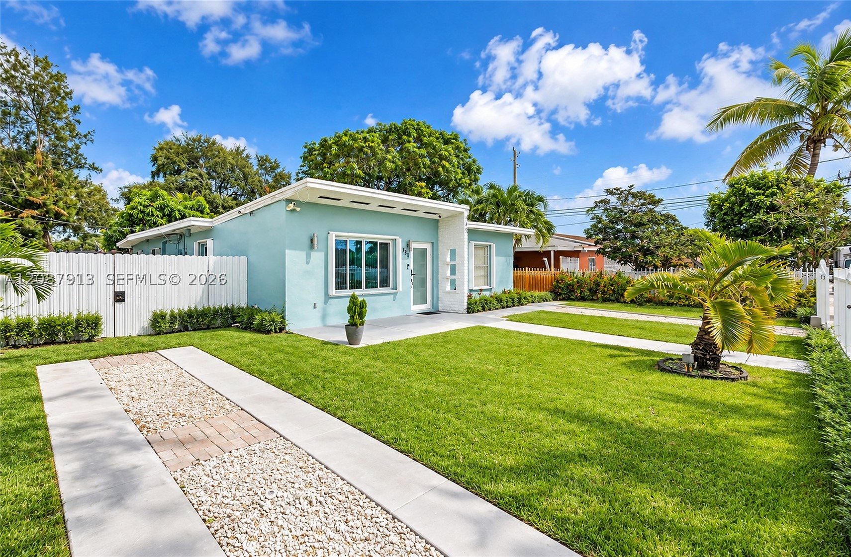 North Miami photo 2