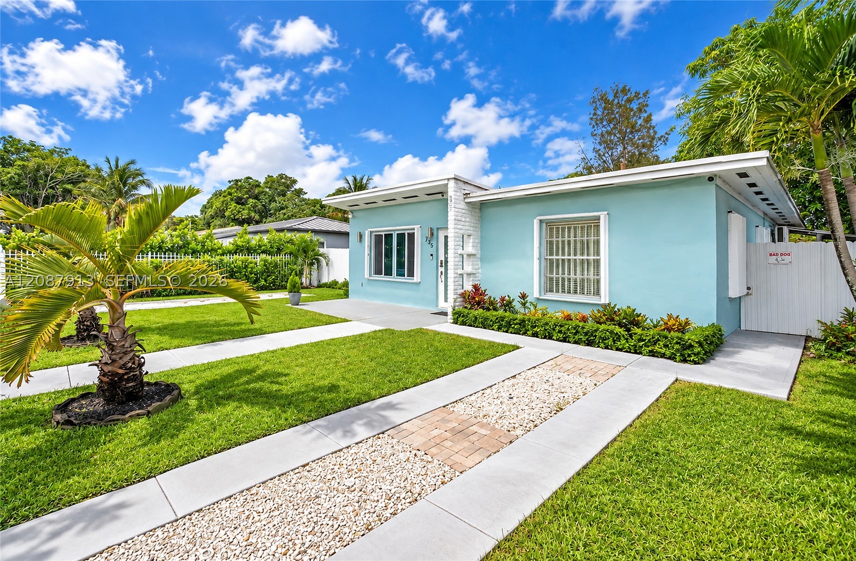 North Miami photo 3
