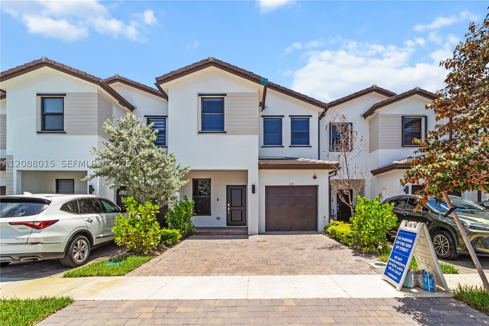 Pembroke Pines photo 3