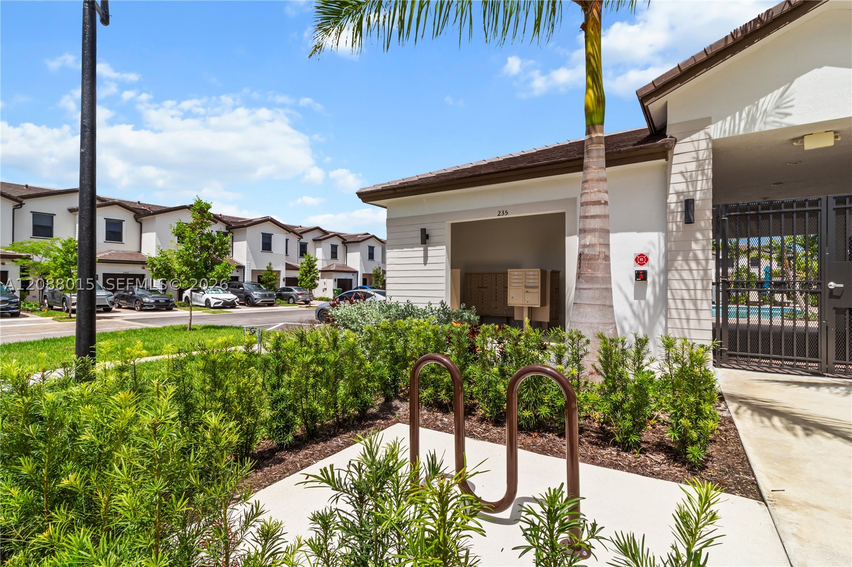 Pembroke Pines photo 5