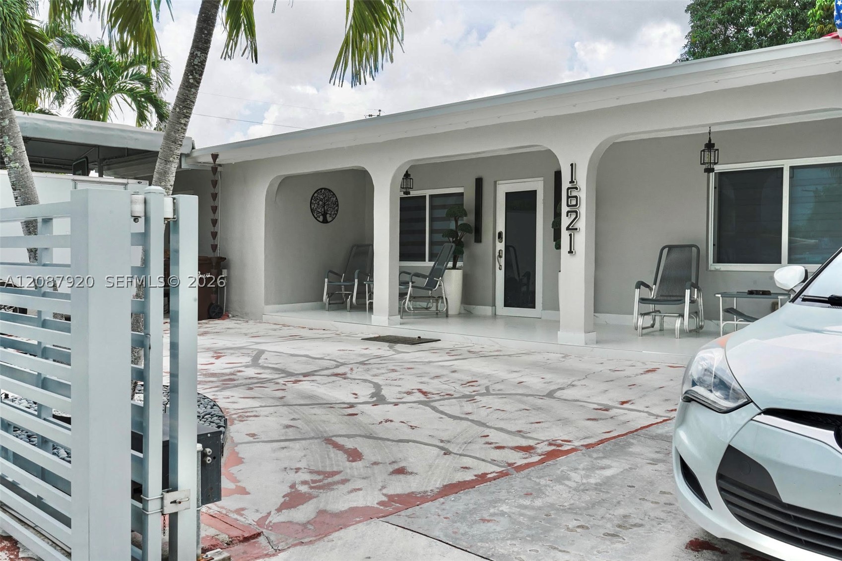 Hialeah photo 4
