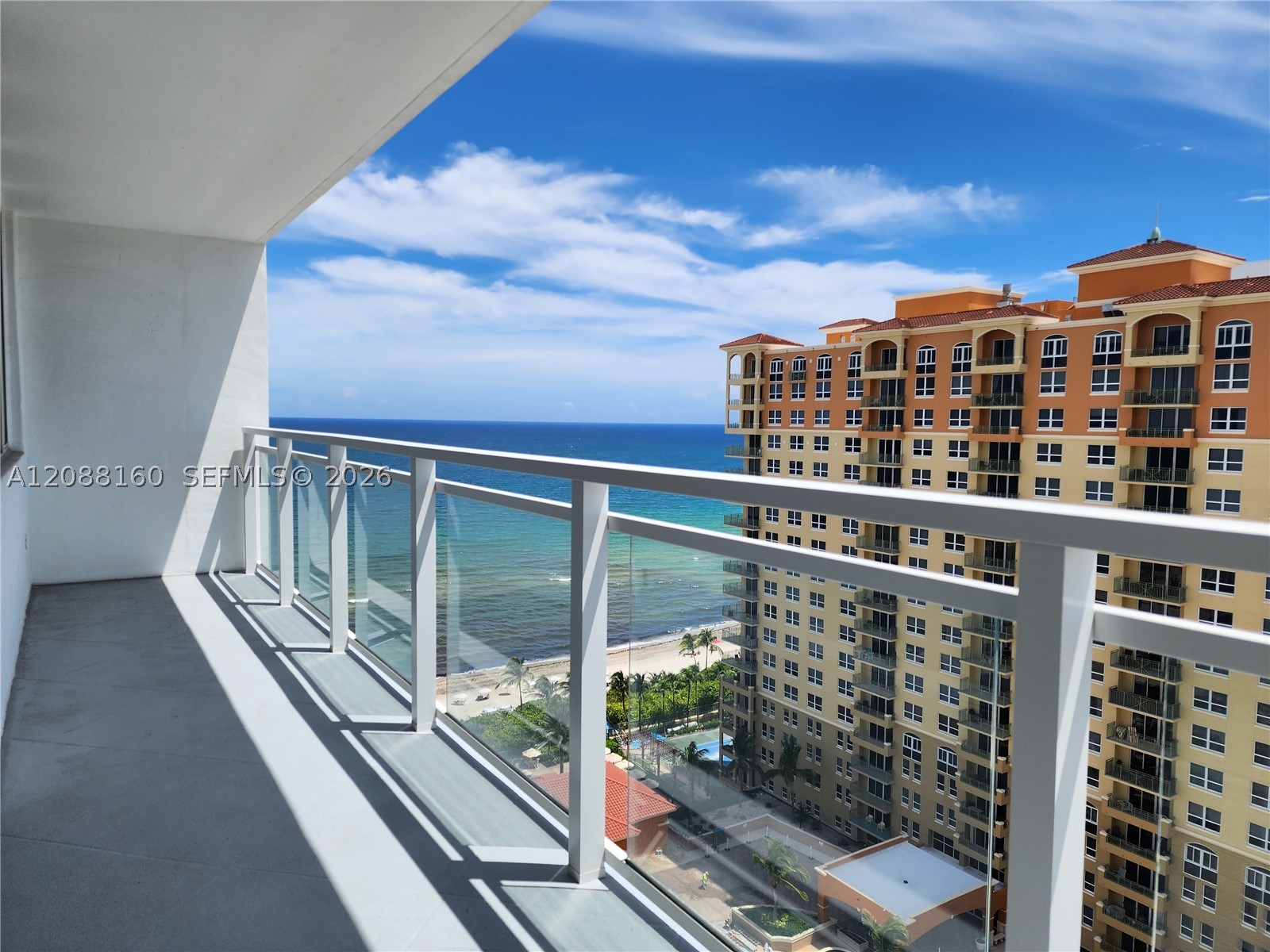 Hallandale Beach photo 2