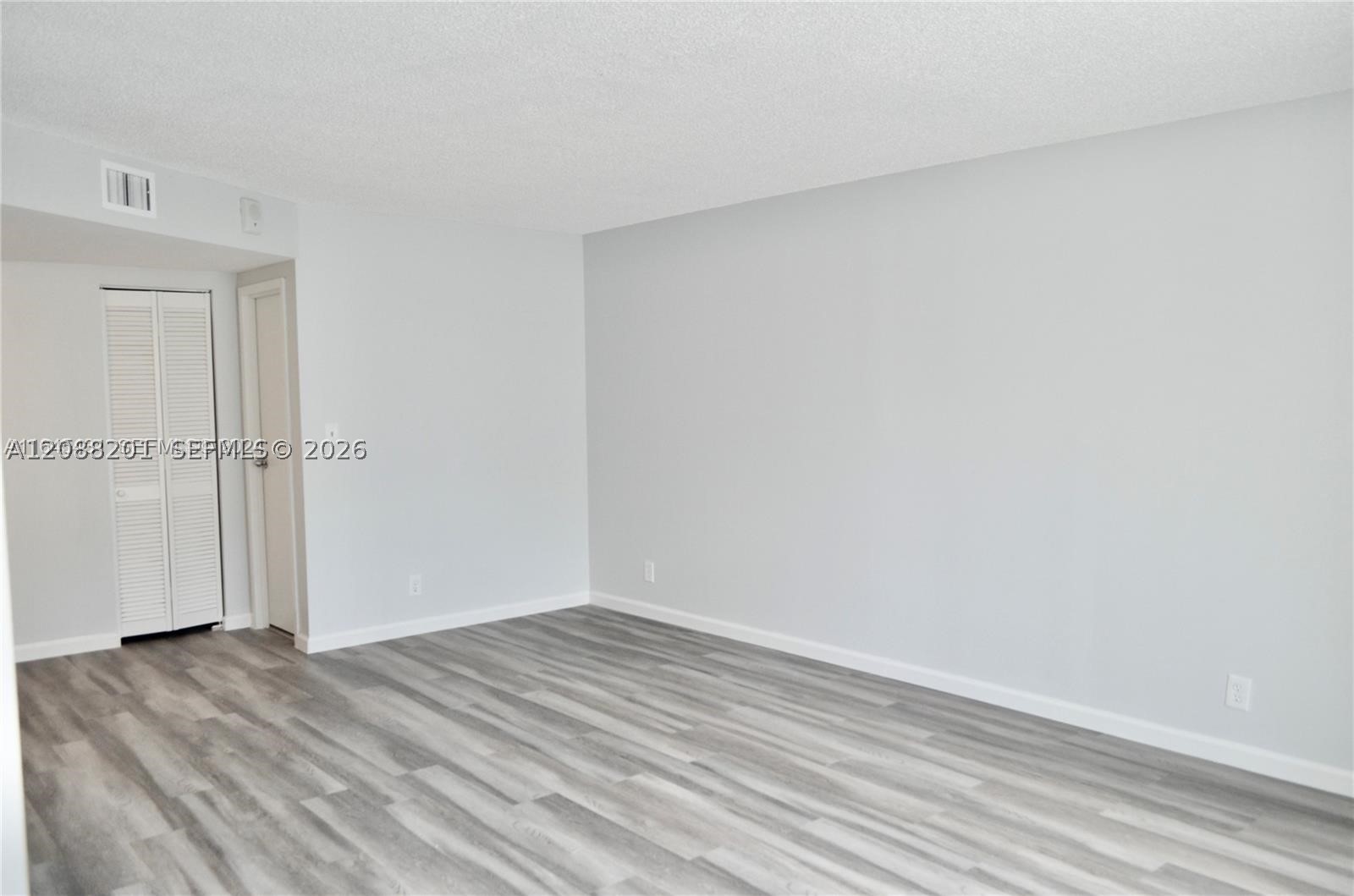 North Miami Beach photo 5
